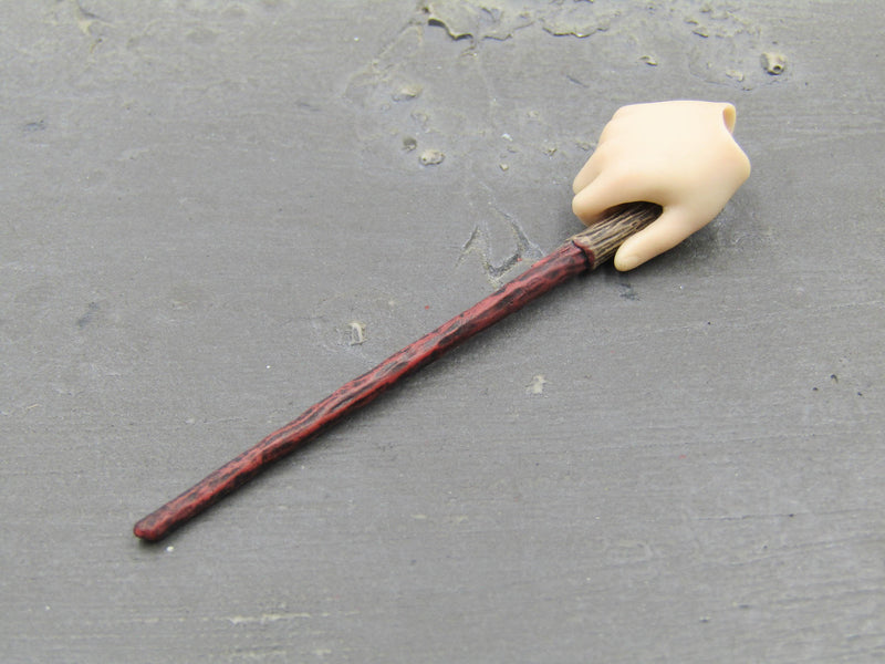 Load image into Gallery viewer, Harry Potter - Ron Weasley - Holding Wand Hand Set w/Wand
