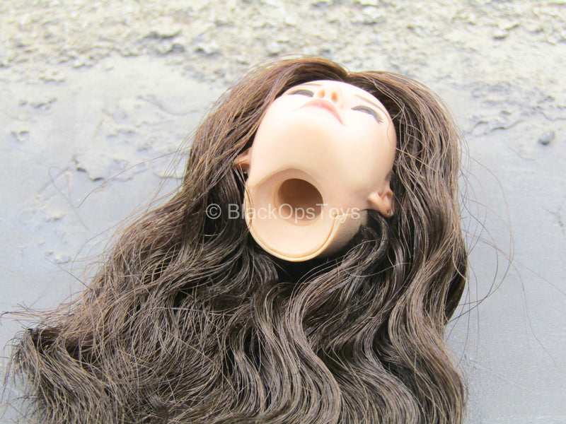 Load image into Gallery viewer, Pisces - Lucy - Female Head Sculpt w/Brown Hair
