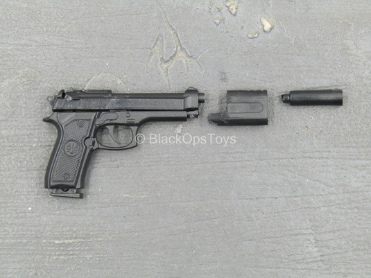 Leon - Leather Like Weapons Case w/Pistols & Grenades