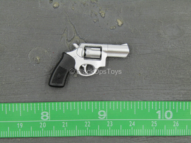 Load image into Gallery viewer, Leon - Leather Like Weapons Case w/Pistols &amp; Grenades
