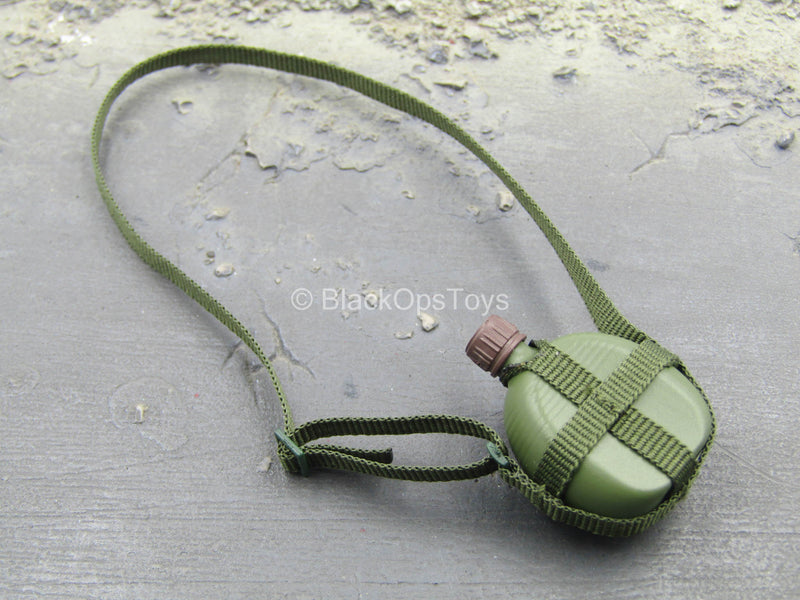 Load image into Gallery viewer, Vietnam Ten Sisters Ambulance Team - Green Canteen w/Strap
