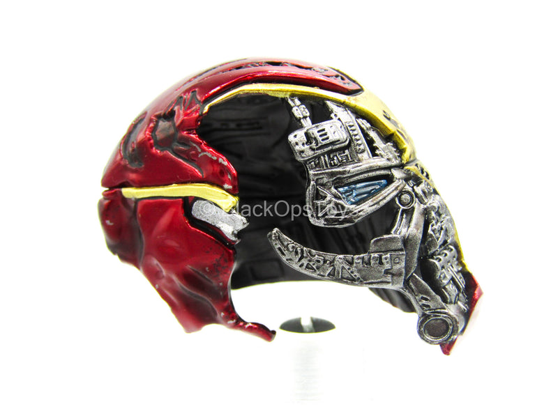 Load image into Gallery viewer, Endgame Tony Stark Team Suit - Battle Damaged Mark L Helmet
