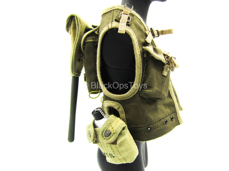 Load image into Gallery viewer, WWII - US Ranger Private Sniper - Ranger Charge Vest w/Gear Set
