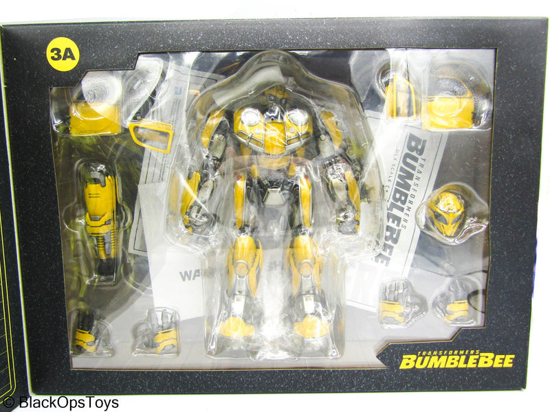Load image into Gallery viewer, Other Scale - Transformers - Bumblebee - MINT IN BOX
