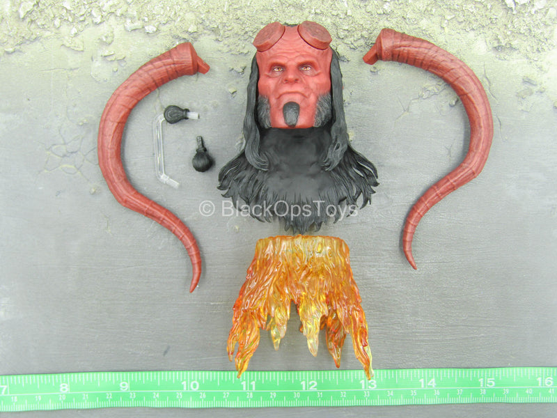 Load image into Gallery viewer, Hellboy - Male Head Sculpt w/Horns &amp; Flame Crown
