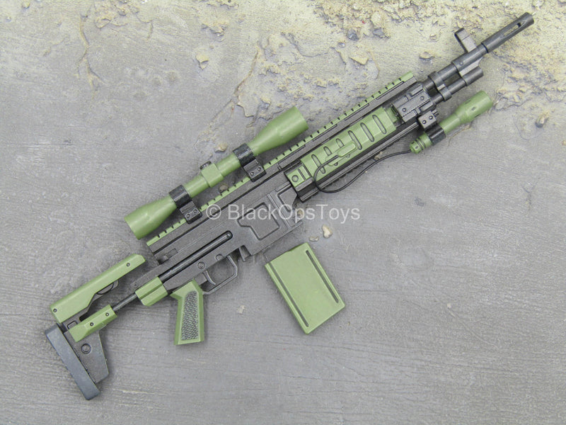 Load image into Gallery viewer, Weapons Collection - Green &amp; Black DMR w/Scope &amp; Tac Light
