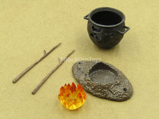 1/12 - WWII Bean-Gelo - Han - Metal Pot w/Bonfire & Sticks