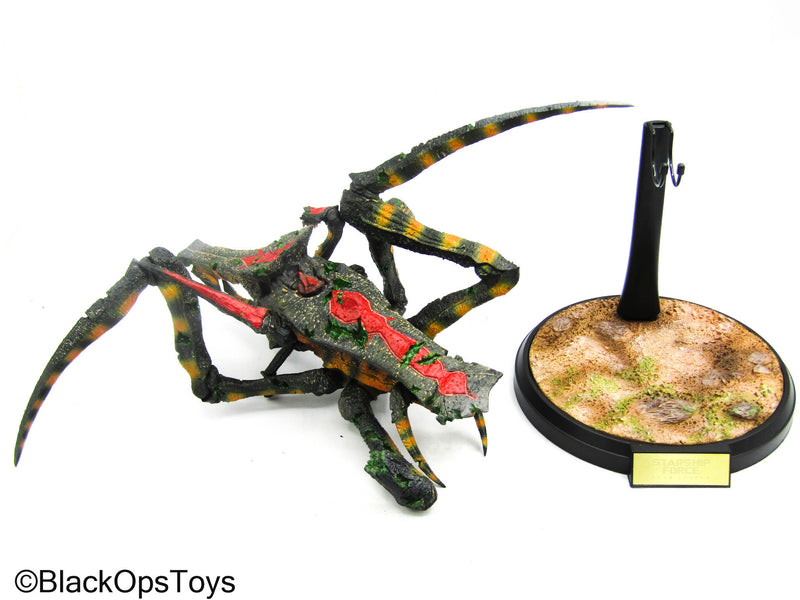 Load image into Gallery viewer, Starship Force Team Leader - Base Figure Stand w/Alien Figure
