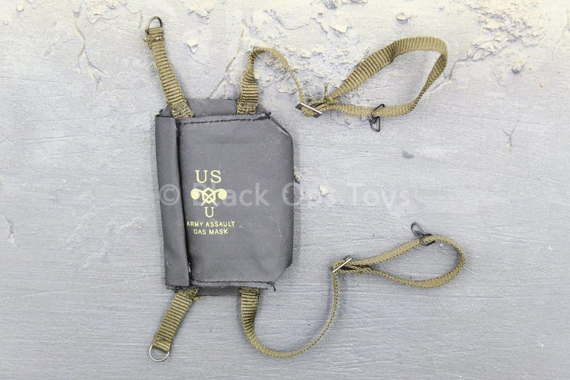 Load image into Gallery viewer, WWII - 82nd Airborne Division - Black Gas Mask Pouch

