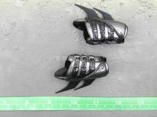 Arkham Knight - Batman Beyond - Black Gauntlets