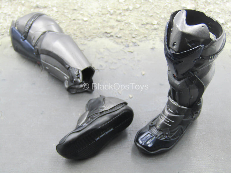 Load image into Gallery viewer, Arkham Knight - Batman Beyond - Pair of Boots (Peg Type)
