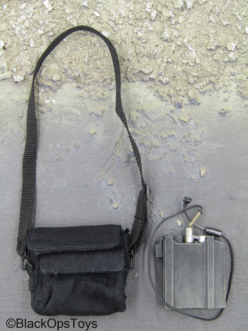 Load image into Gallery viewer, Hot Toys - DEVGRU - Black Cross Body Bag w/Charge
