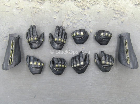 Batman v Superman - Black Gloved Hand Set w/Gauntlets