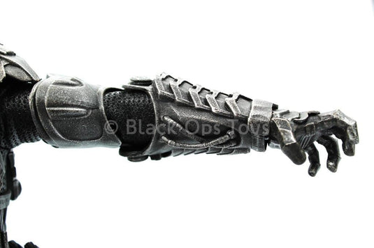 General Zod - Upper Arm Armor Set