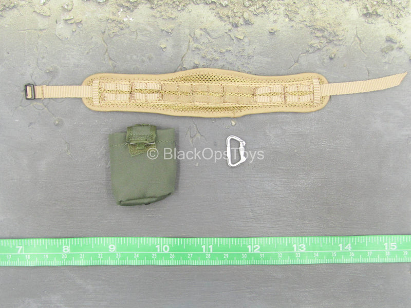 Load image into Gallery viewer, Russian Soldier Miss Spetsnaz - MOLLE Battle Belt Set

