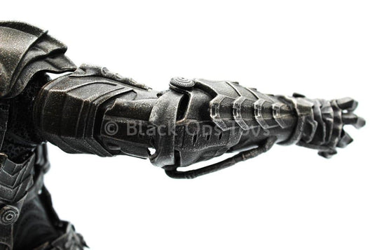 General Zod - Upper Arm Armor Set