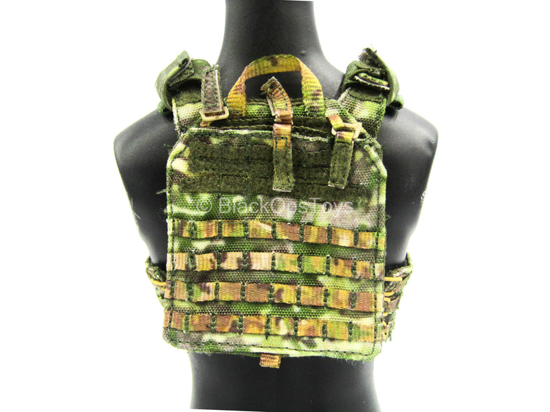 Load image into Gallery viewer, Russian Soldier Miss Spetsnaz - Female Multicam MOLLE Plate Carrier
