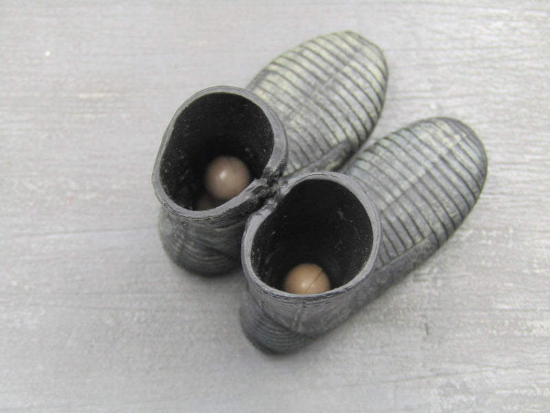 Load image into Gallery viewer, Black Weathered Diving Boots (Peg Type w/Pegs)

