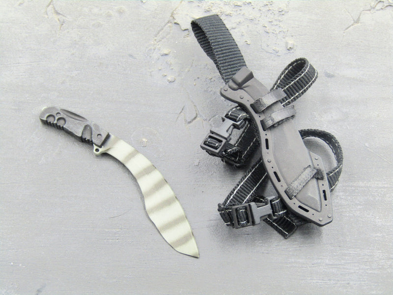 Load image into Gallery viewer, GI JOE - Ranger Stalker - Kukri Knife &amp; Drop Leg Sheath
