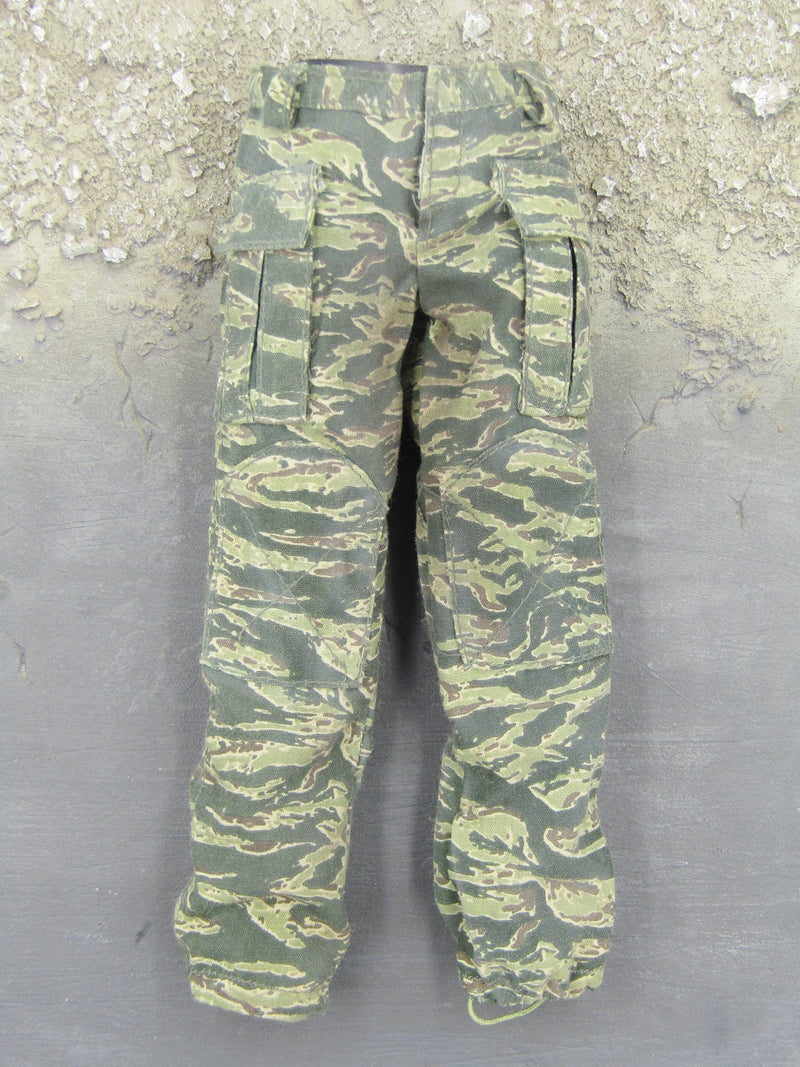 Load image into Gallery viewer, GI JOE - Ranger Stalker - Jungle Tiger Stripe Camo Uniform Set
