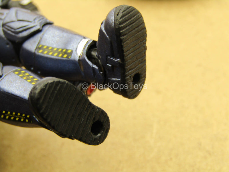 Load image into Gallery viewer, 1/18 - Battle For The Star - Interstellar Trooper Figure Type 1
