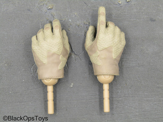 75th Ranger Regiment - Tan Male Right Trigger Gloved Hand Set