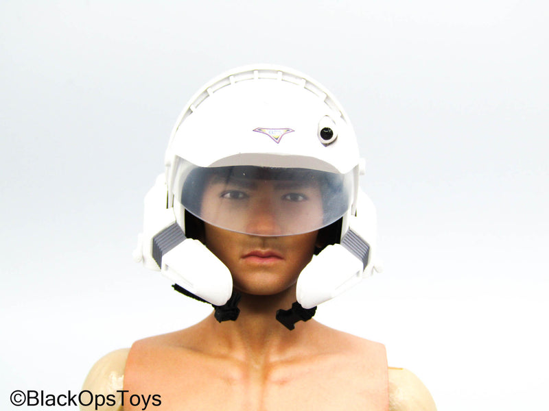 Load image into Gallery viewer, Ultraman - Successor of Light - Male Body &amp; Head Sculpt w/Helmet
