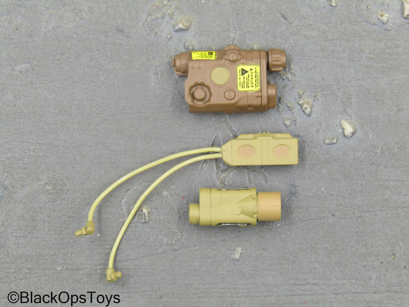 Load image into Gallery viewer, Special Forces - Brown PEQ w/Tan Pressure Switch &amp; Tac Light
