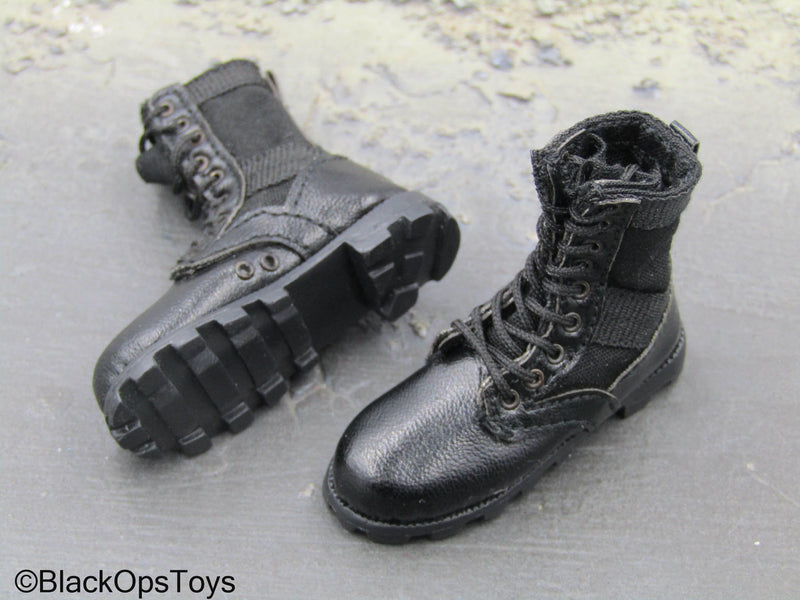 Load image into Gallery viewer, Ultraman - Successor of Light - Black Leather-Like Boots (Foot Type)
