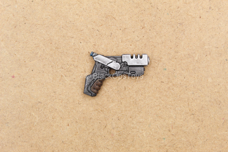 Load image into Gallery viewer, 1/12 - Cable - Futuristic Pistol
