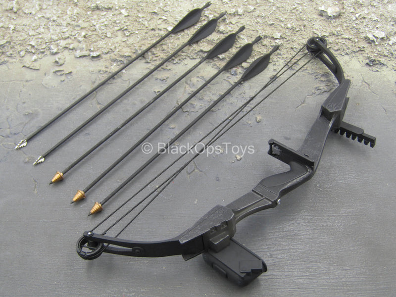 Load image into Gallery viewer, Rambo III - Compound Bow w/Arrows
