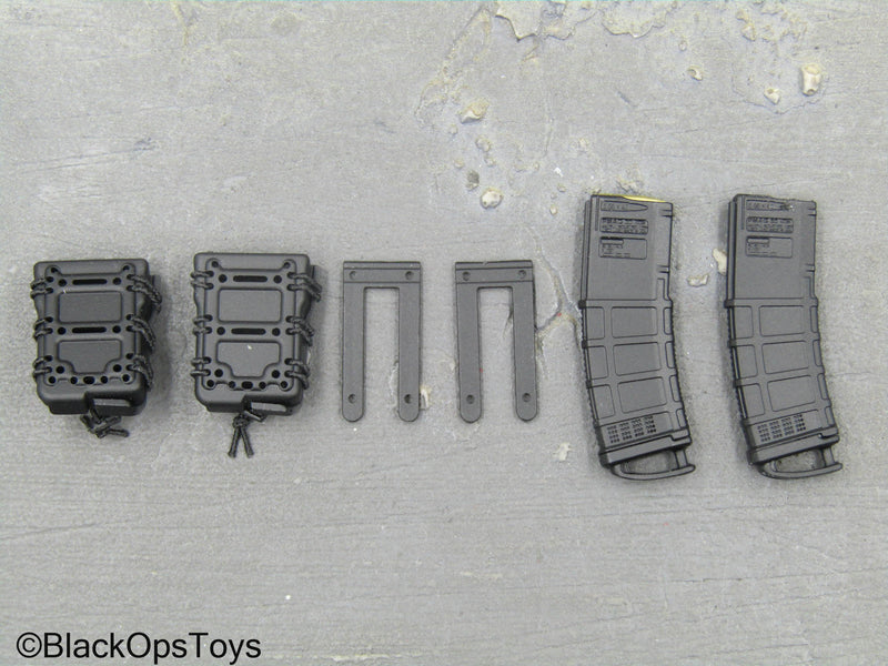 Load image into Gallery viewer, Special Forces - Black 5.56 Fast Mag Holster w/Magazines

