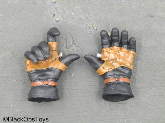 Rocketeer - Brown & Black Gloved Hand Set