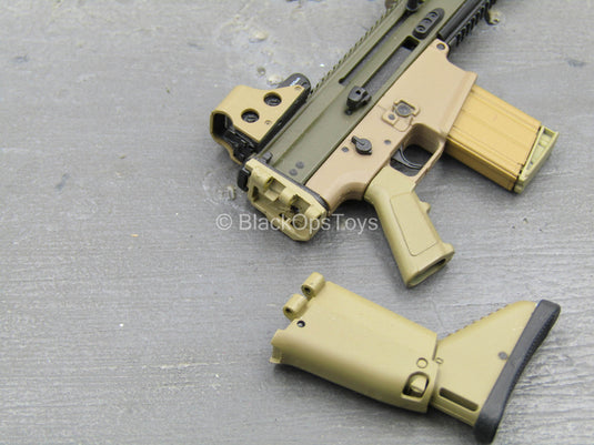 Weapons Collection - Scar-H Rifle w/Red Dot Sight & PEQ (READ DESC)