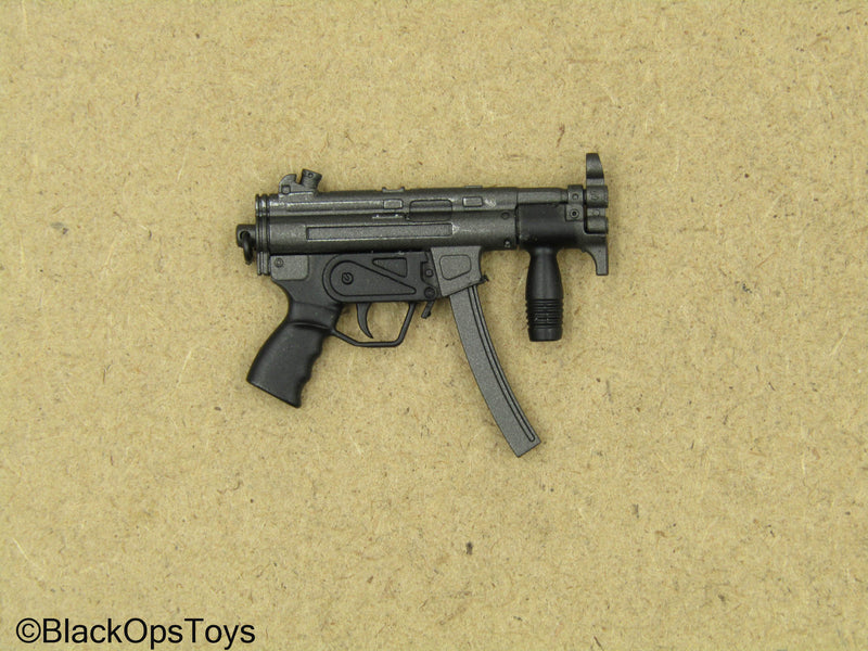 Load image into Gallery viewer, 1/12 - The Matrix - Neo - MP5K Submachine Gun
