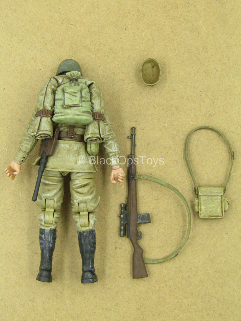 Load image into Gallery viewer, 1/18 - WWII - Soviet Infantry - Complete Male Body w/Weapon (Type 3)

