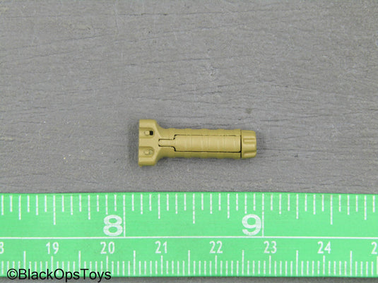 Special Forces - Tan Vertical Foregrip