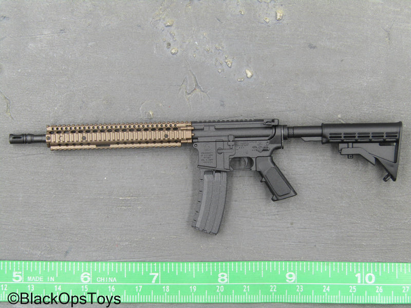 Load image into Gallery viewer, Special Forces - Black &amp; Bronze Like M4 Rifle w/60 Round Magazine
