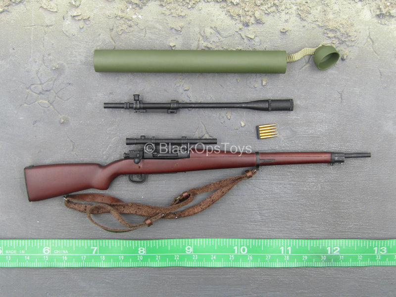 Load image into Gallery viewer, WWII - Private Jackson - Wood &amp; Metal M1903A4 Springfield Rifle
