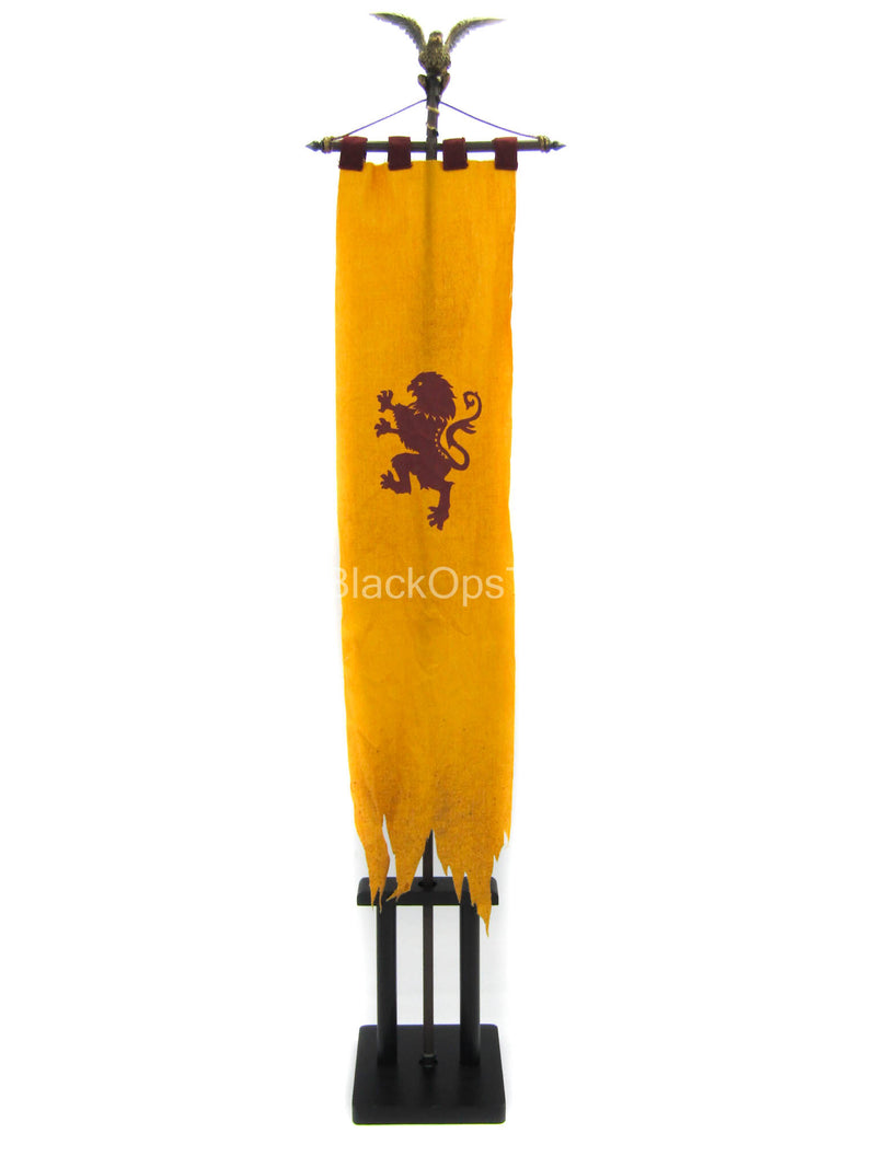 Load image into Gallery viewer, Griffin Knight - Flag Pole w/Yellow &amp; Red Flag &amp; Armor Stand
