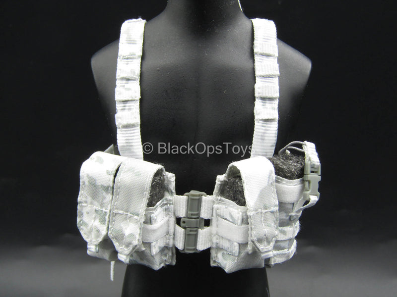 Load image into Gallery viewer, Special Forces Snow Field Op. - Winter Camo Chest Rig
