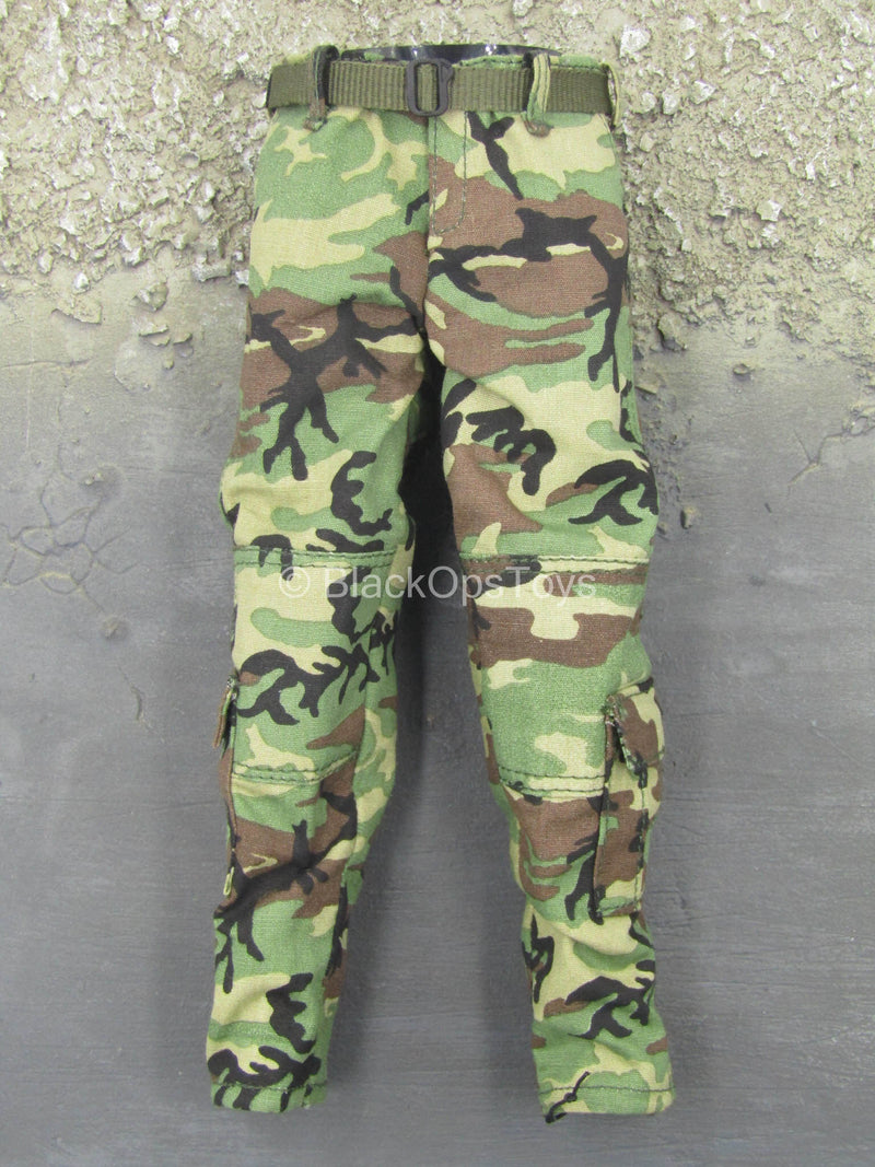 Load image into Gallery viewer, U.S. Army 1st SFOD-D - Woodland Uniform Set
