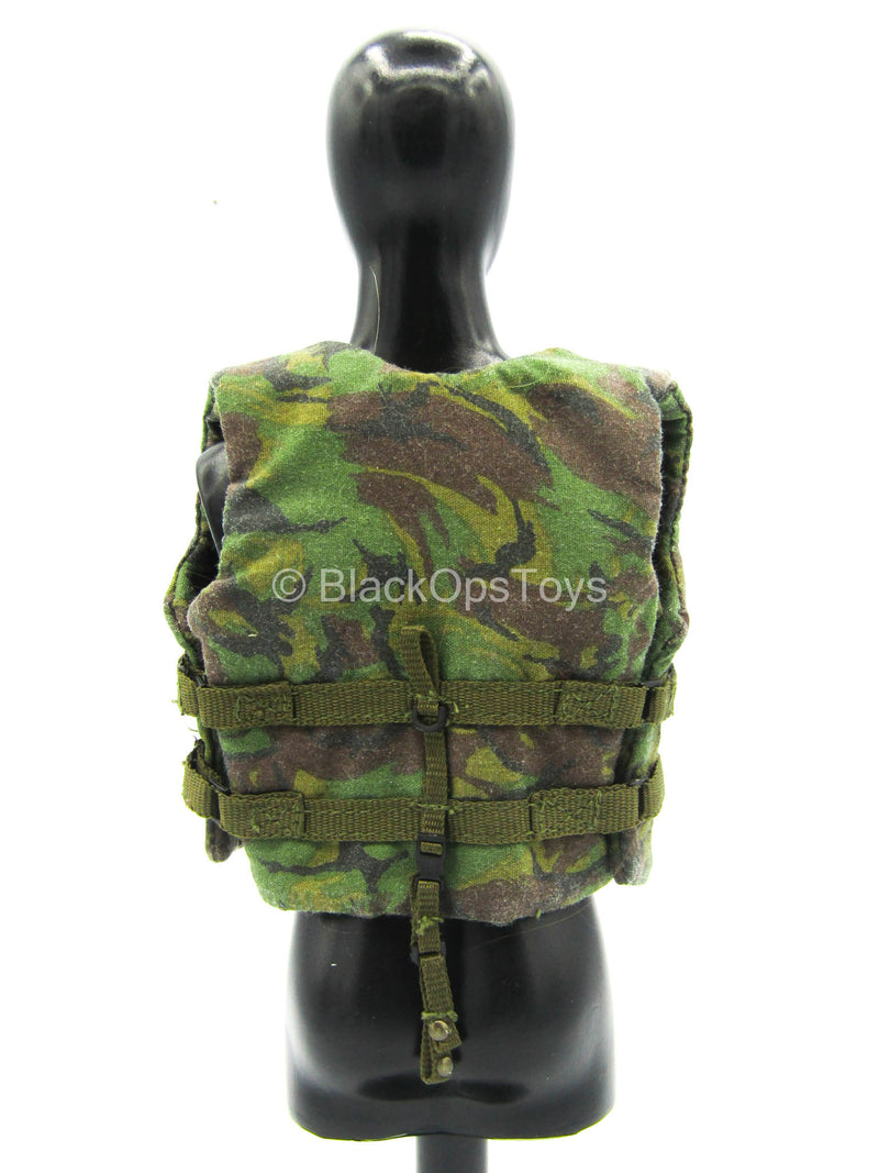 Load image into Gallery viewer, Woodland DPM Camo Load Bearing Vest
