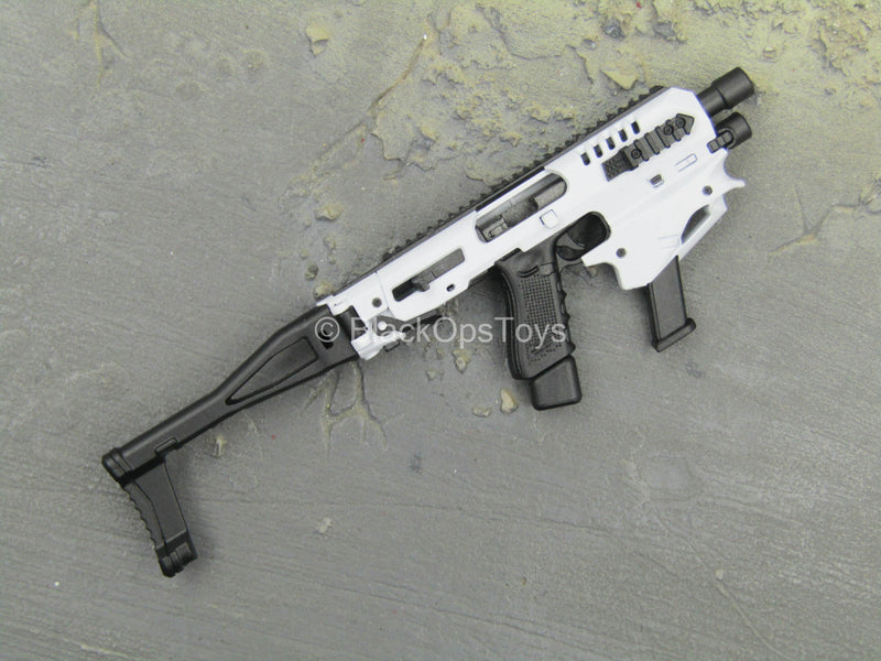 Load image into Gallery viewer, Rogue Survivor Anna - CAA MCK Pistol
