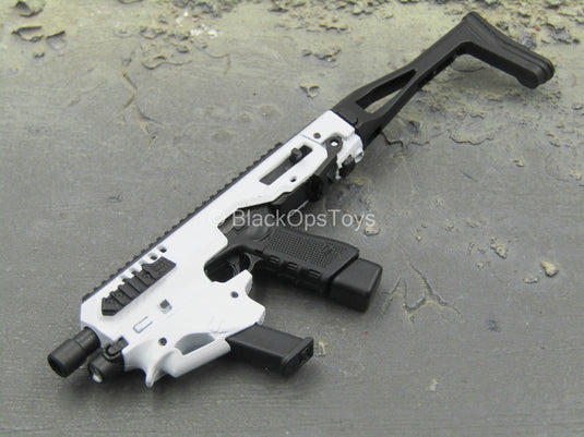 Rogue Survivor Anna - CAA MCK Pistol
