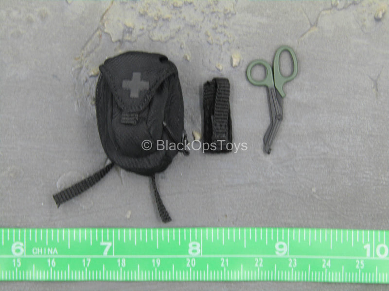Load image into Gallery viewer, HKP CTRU - Black MOLLE IFAK Pouch w/Medical Shears
