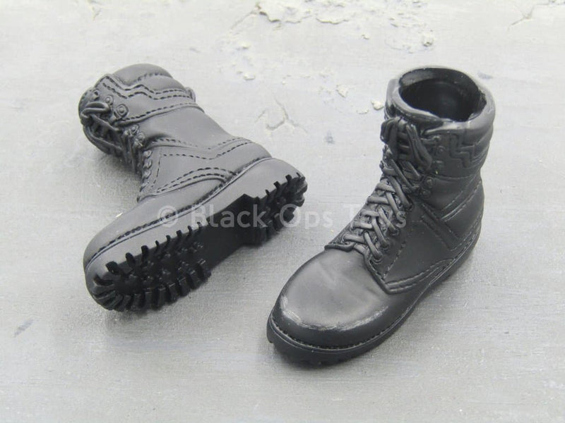 Load image into Gallery viewer, Russian MVD - Falcon - Black Molded Boots (Foot Type)
