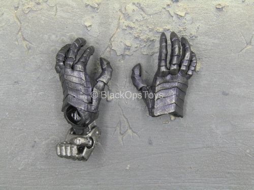 Berserk - Guts - Male Hand Set w/Cannon Mode Hand