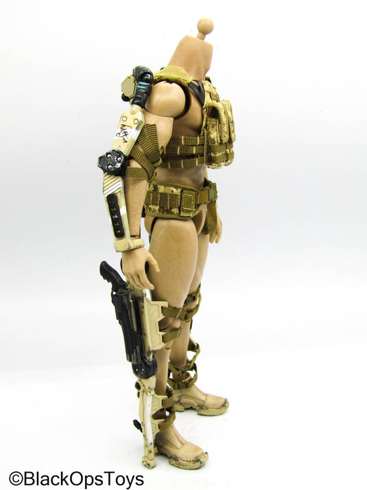 Pvt 1st Class Mike Winter Geronimo Ver - Mech Suit w/AOR1 Vest