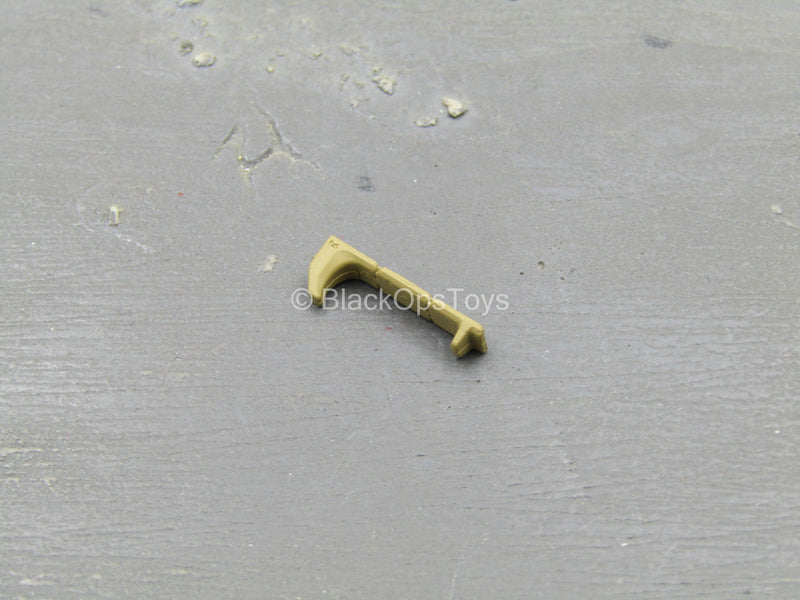 Load image into Gallery viewer, USASOC URG-1 - Tan Keymod Foregrip

